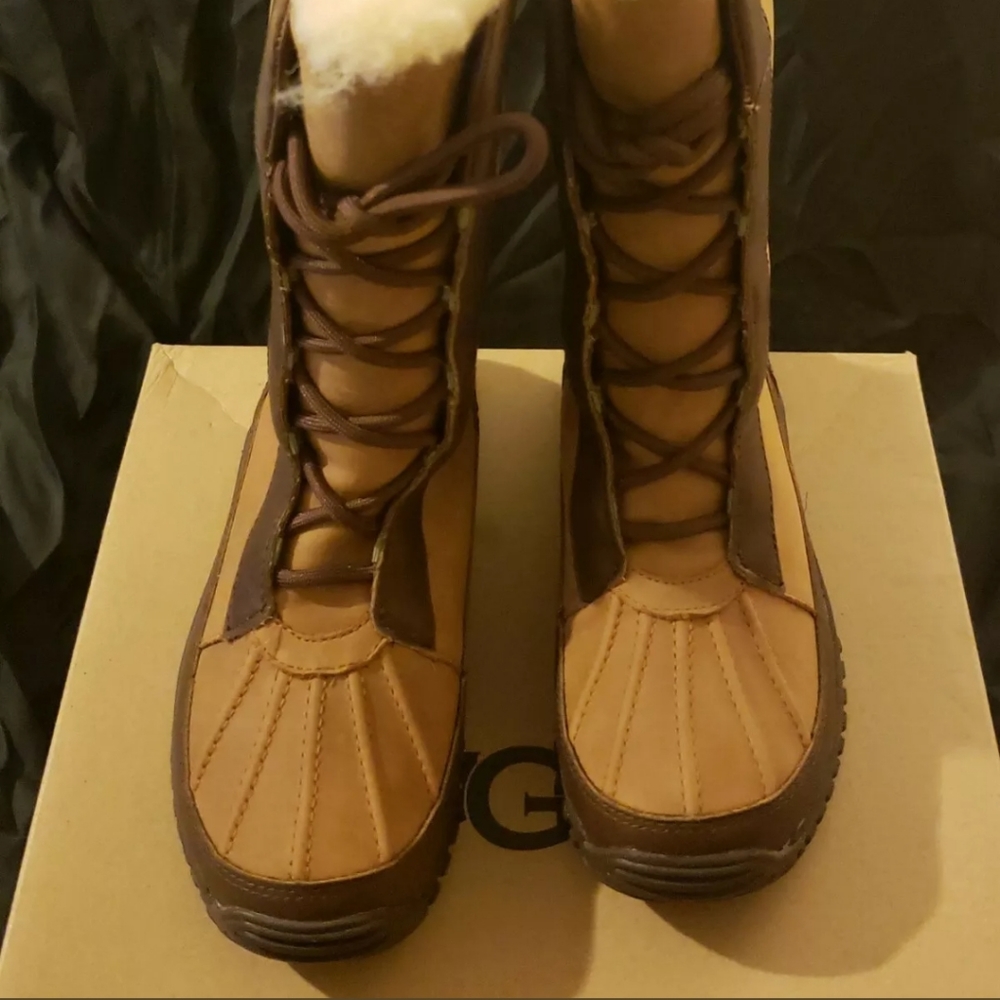 Ugg Mixon Boots